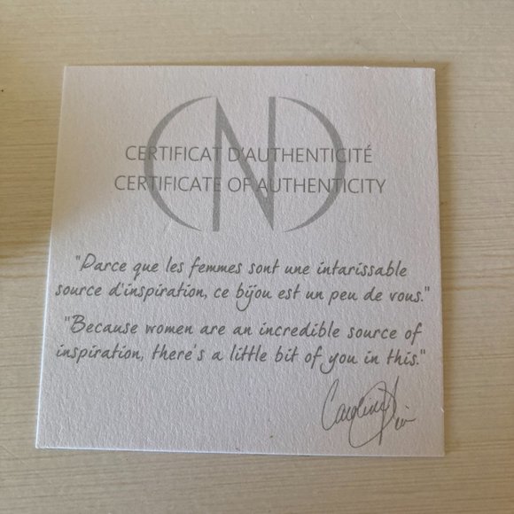 Caroline Néron Necklace in Box - Picture 7 of 8